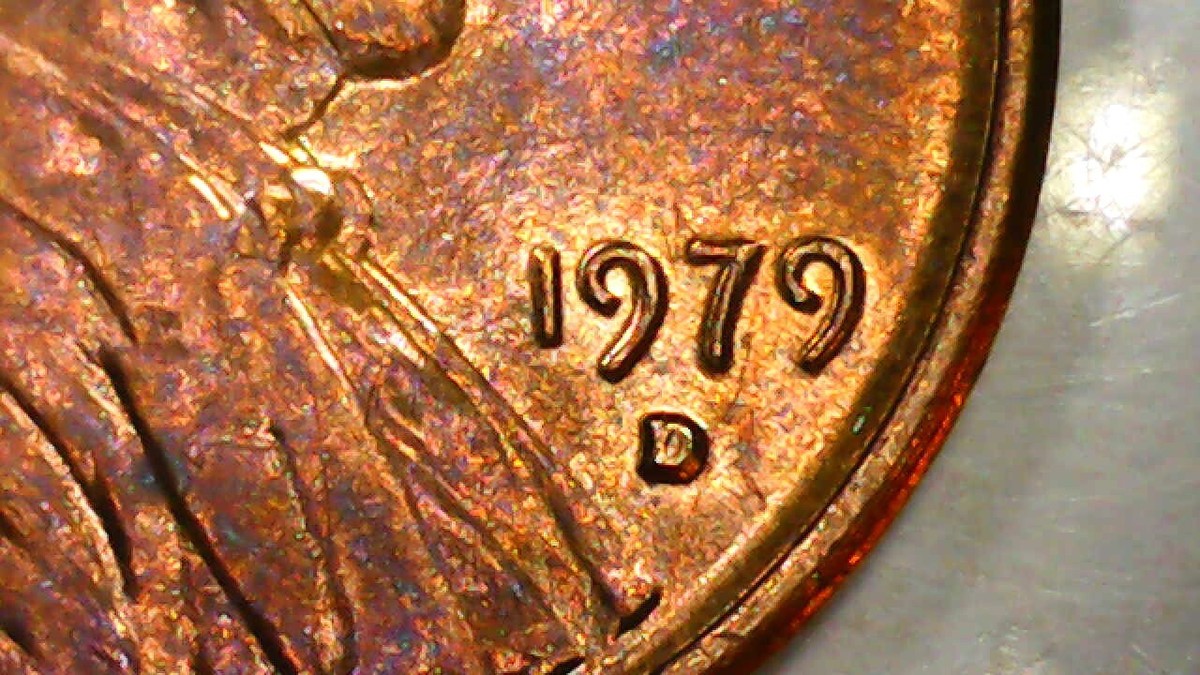 1979 penny DDO error showing doubled die lettering on LIBERTY and IN GOD WE TRUST obverse